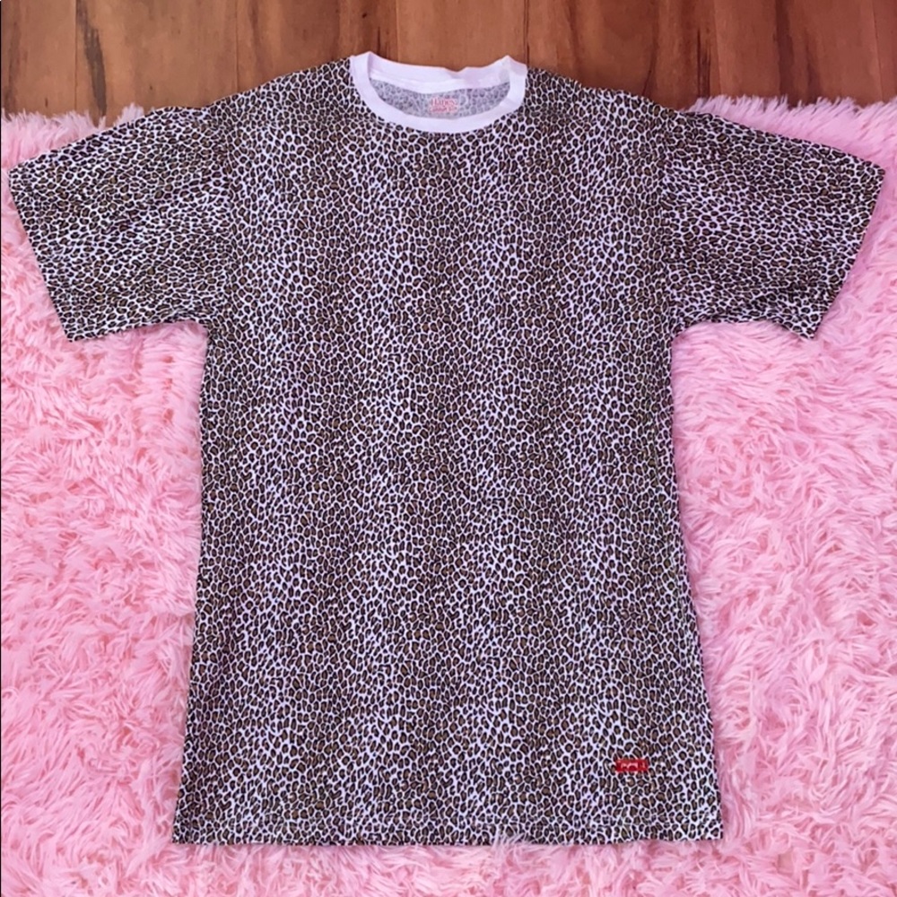 BRAND NEW SUPREME BOX TEE